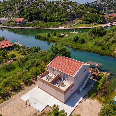 Apartmani Mostina Near River Плоче Экстерьер фото