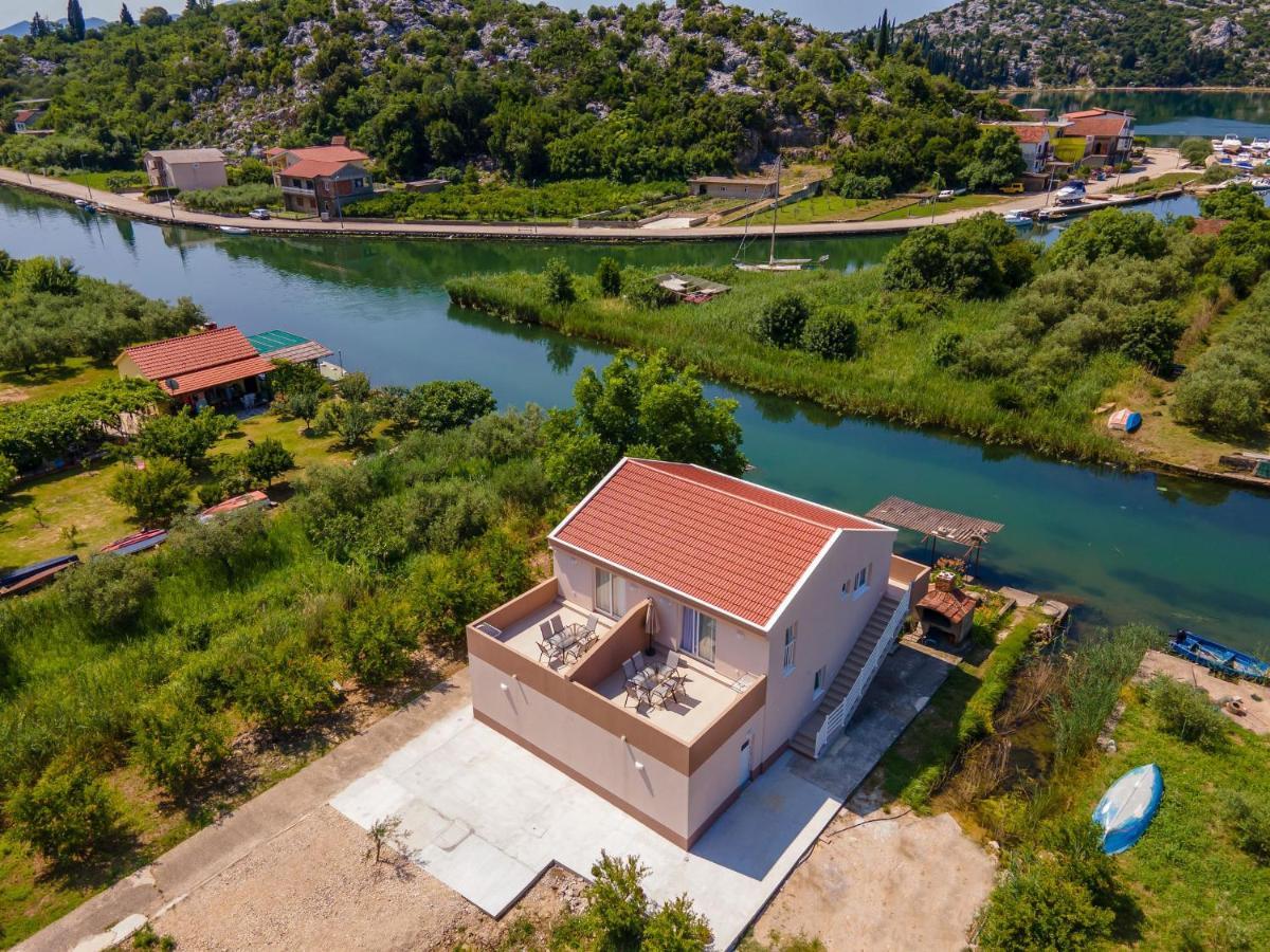 Apartmani Mostina Near River Плоче Экстерьер фото